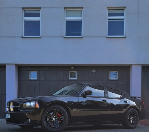 Dodge Charger cena 56000 przebieg: 143000, rok produkcji 2009 z Pelplin małe 137